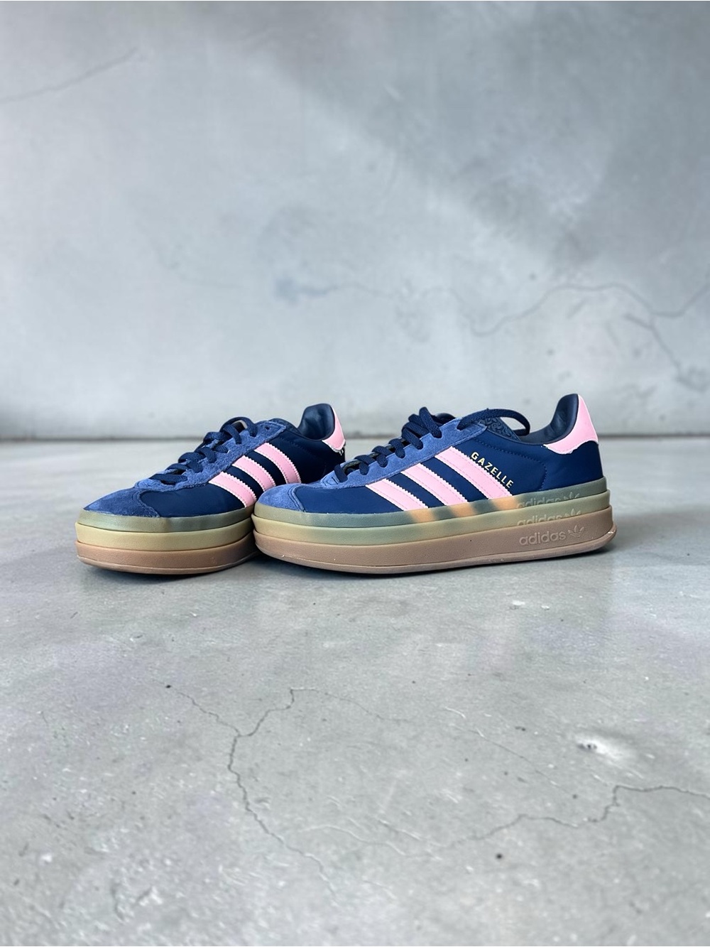 Adidas Gazelle Bold Platform Sneakers Navy Pink Gum Women’s Size 8